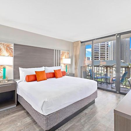 Renovated With City View At Aqua Palms Waikiki Honolulu Exterior photo