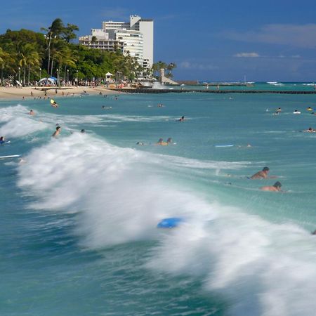 Renovated With City View At Aqua Palms Waikiki Honolulu Exterior photo