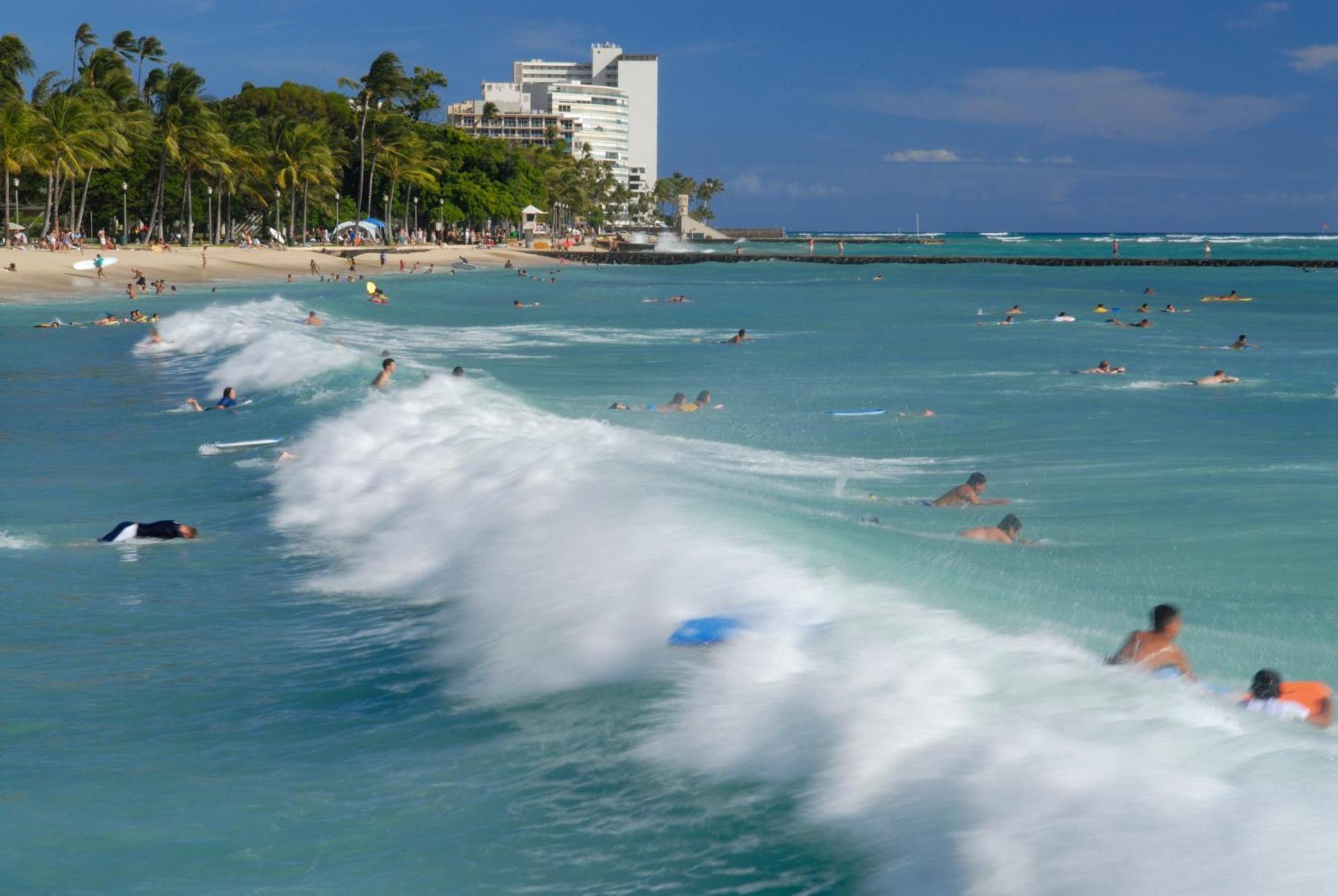 Renovated With City View At Aqua Palms Waikiki Honolulu Exterior photo